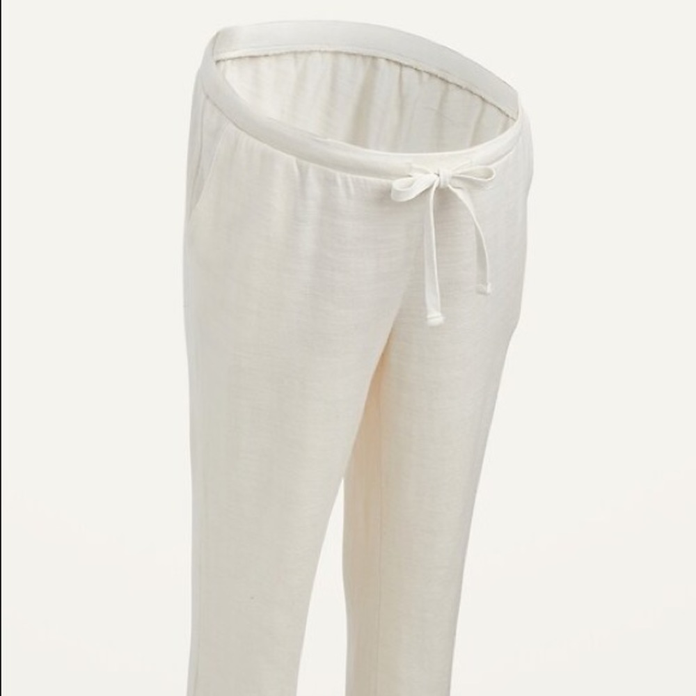 Old Navy Maternity Low Panel Plush-Knit Crop Sweatpants